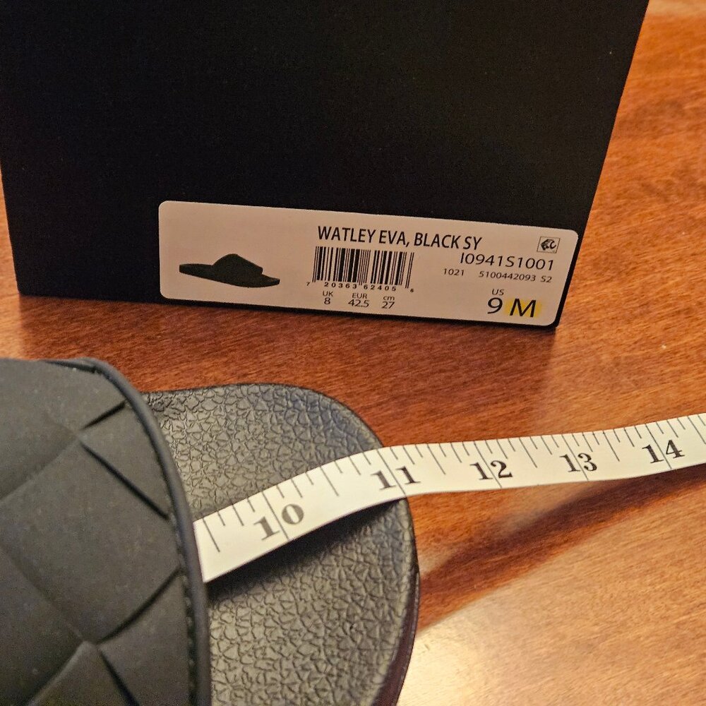 W-9; M-7 Vince Watley Woven Slide Sandals In Black - Picture 15 of 15